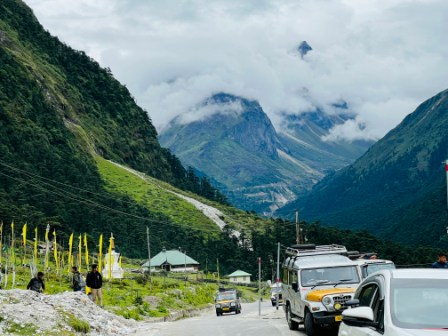 Sikkim Darjeeling Tour Itinerary - Coronation Bridge and Himalayan View